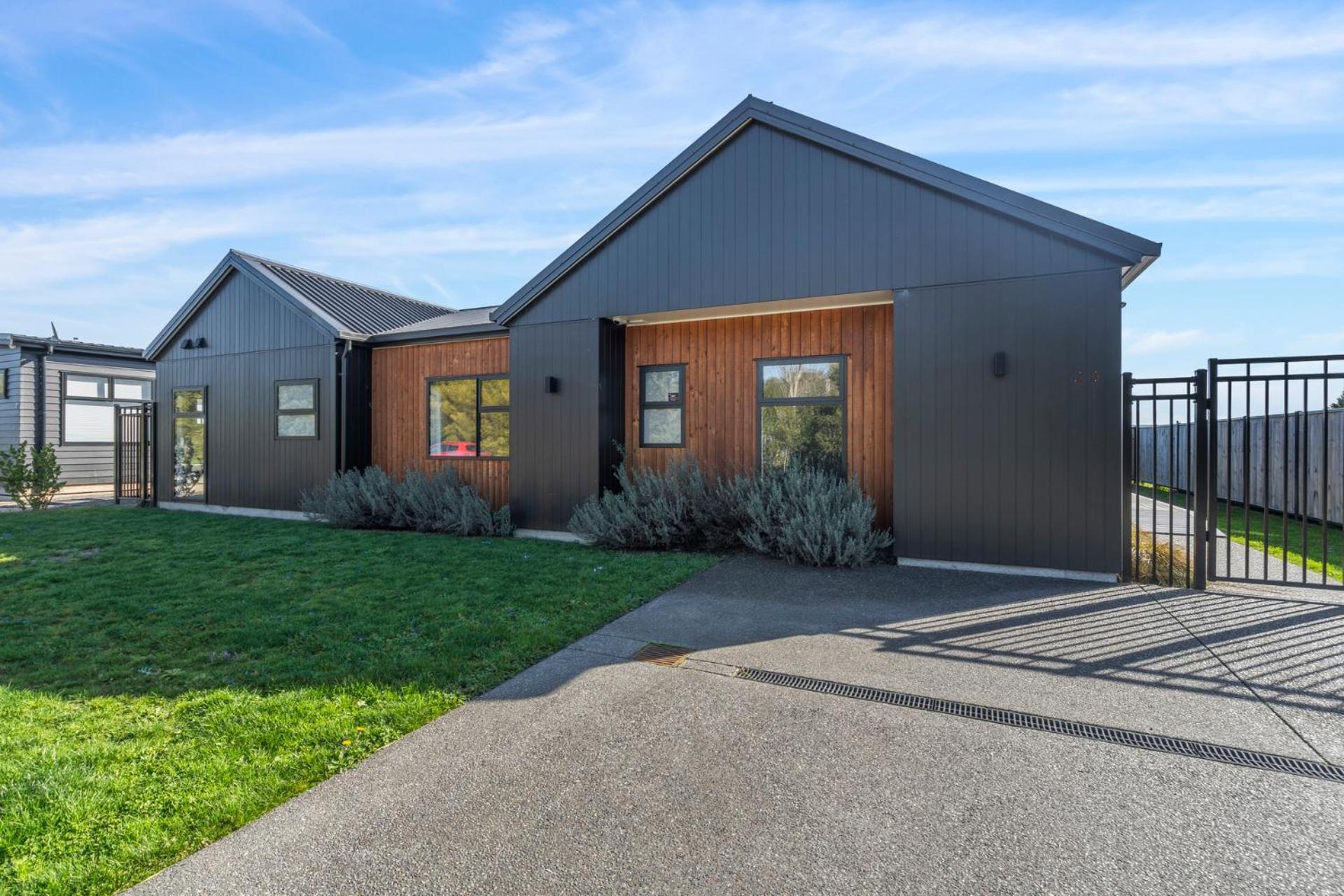 Regent Sanctuary - Martinborough Holiday Home Luaran gambar